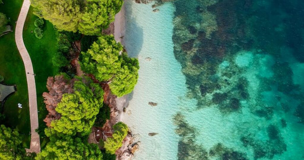Es Trenc o Italia? Confronto onesto tra mare caraibico e prezzi 2025
